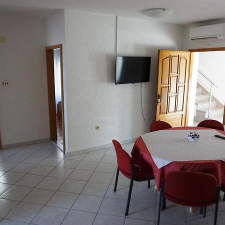 Spacious Comfort Apartment Дуче Экстерьер фото
