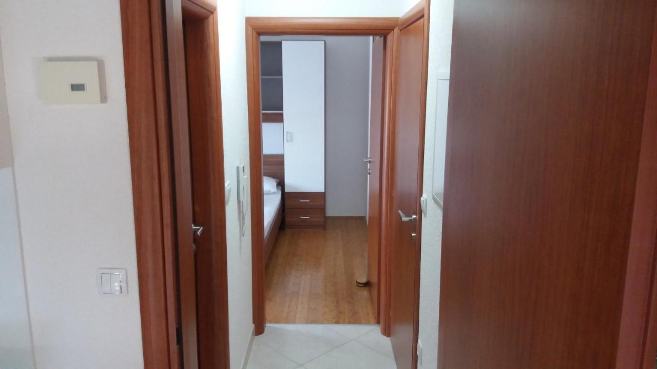 Spacious Comfort Apartment Дуче Экстерьер фото
